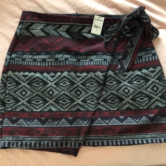 Express Holiday Skirt - Picture 1 of 1